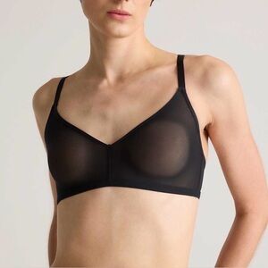 Quince Sheer Wireless Bra in Black